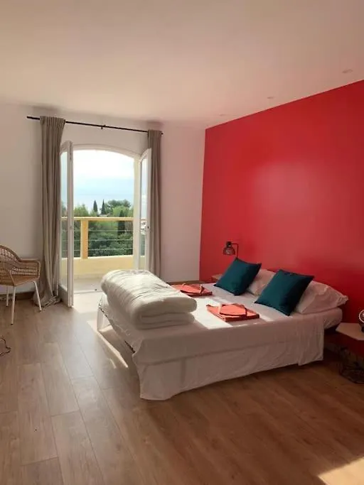 Villa Elegante Vue Mer 180 Plage A 5 Min Luxe Et Confort Garantis Le Lavandou France
